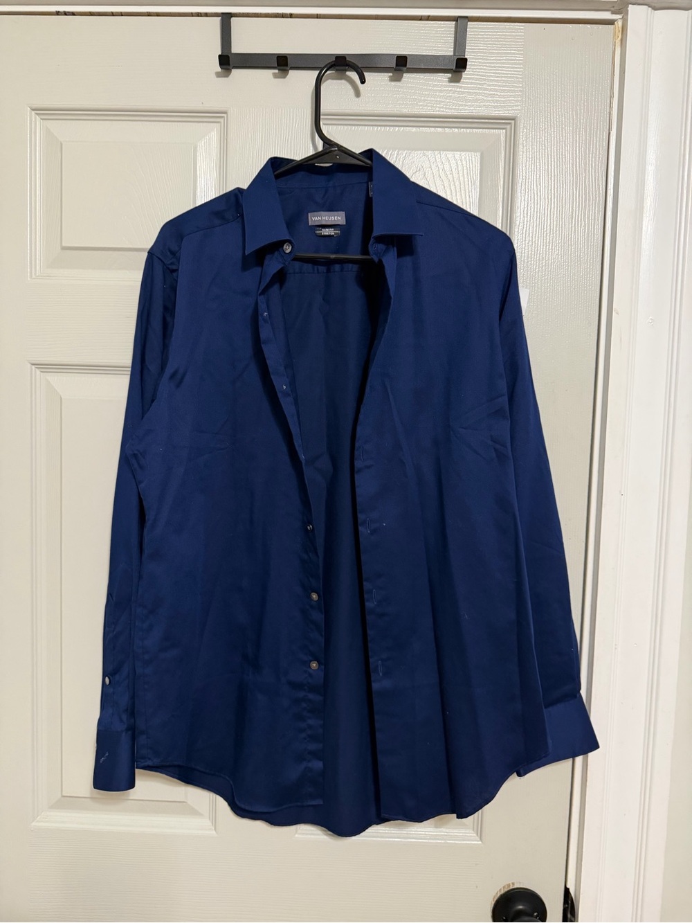 Van Heusen Men's Button-Down Shirt in Navy